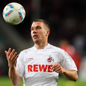 kaiyun登录-绿茵场与硬木地板的交响，内马尔的极致个人秀与雄鹿队的极限挑战，双场争锋，内马尔炫技与雄鹿极限挑战